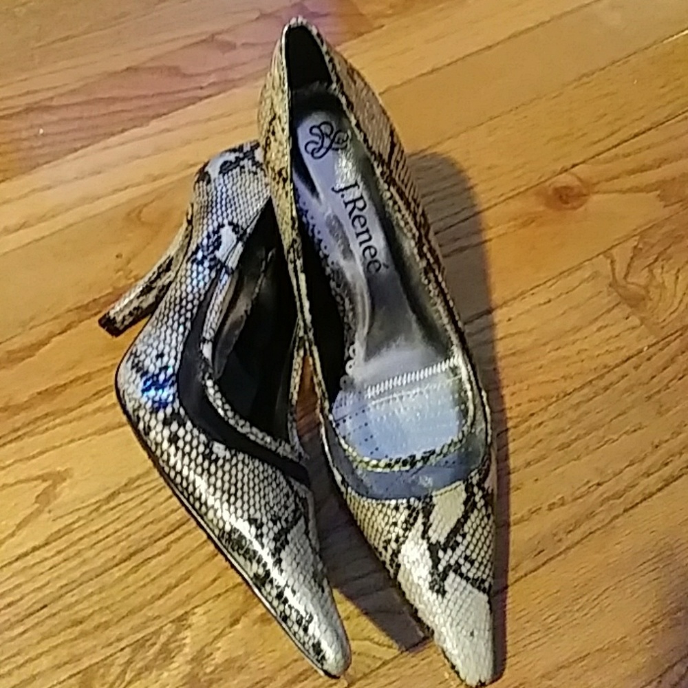 Shoes - Picture 3 of 5